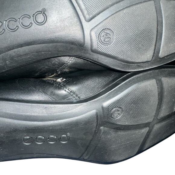 ECCO Black Leather Ankle Boots Size 40 (9-9.5) Buckle Strap Low Heel comfort - Picture 7 of 11
